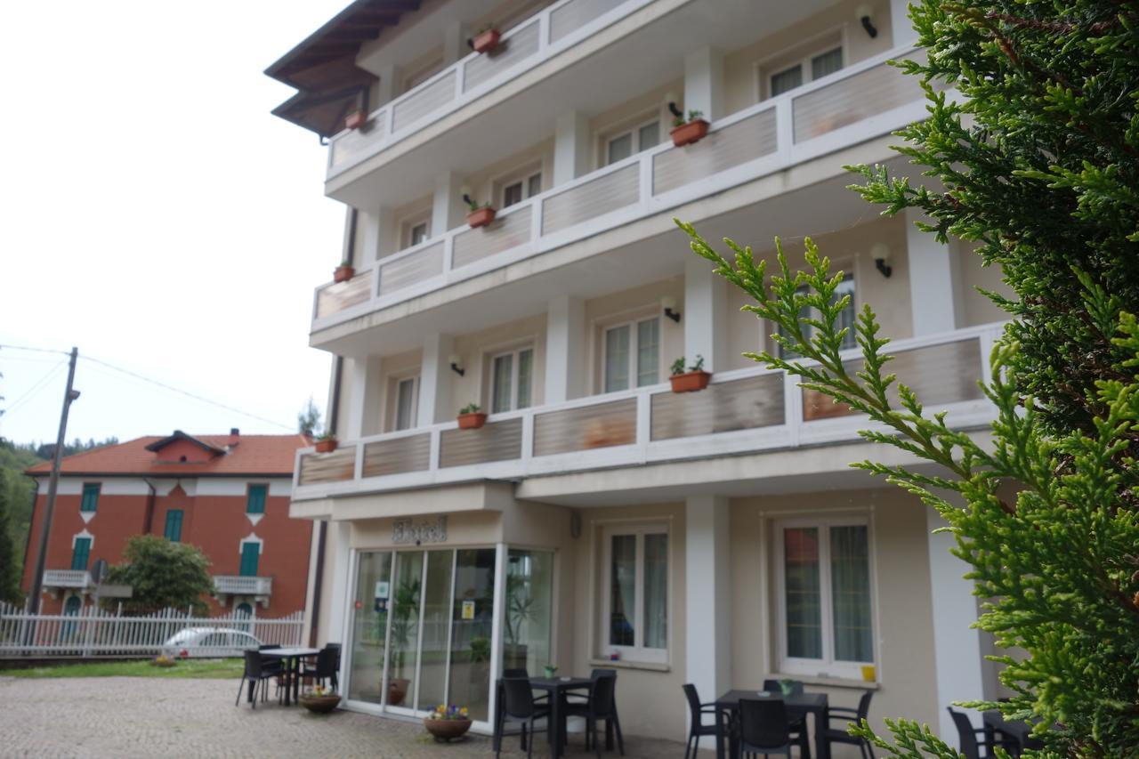 Hotel Pian Nava Premeno Extérieur photo